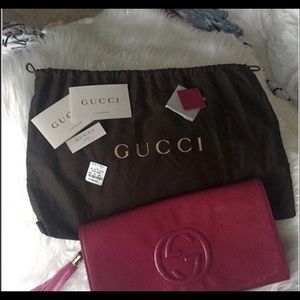 Authentic GUCCI soho clutch